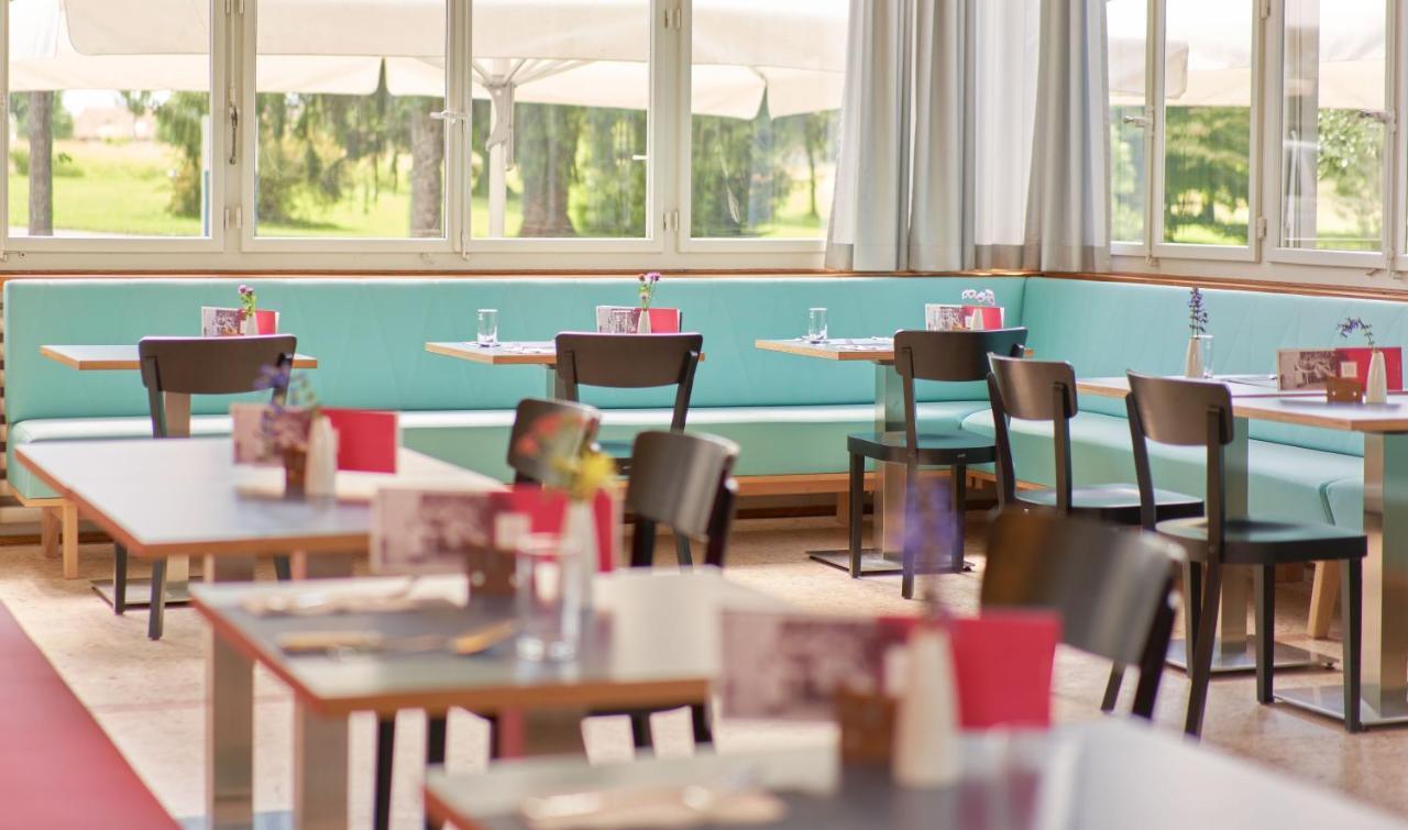 Bata Club Haus Hotel Mohlin Bagian luar foto